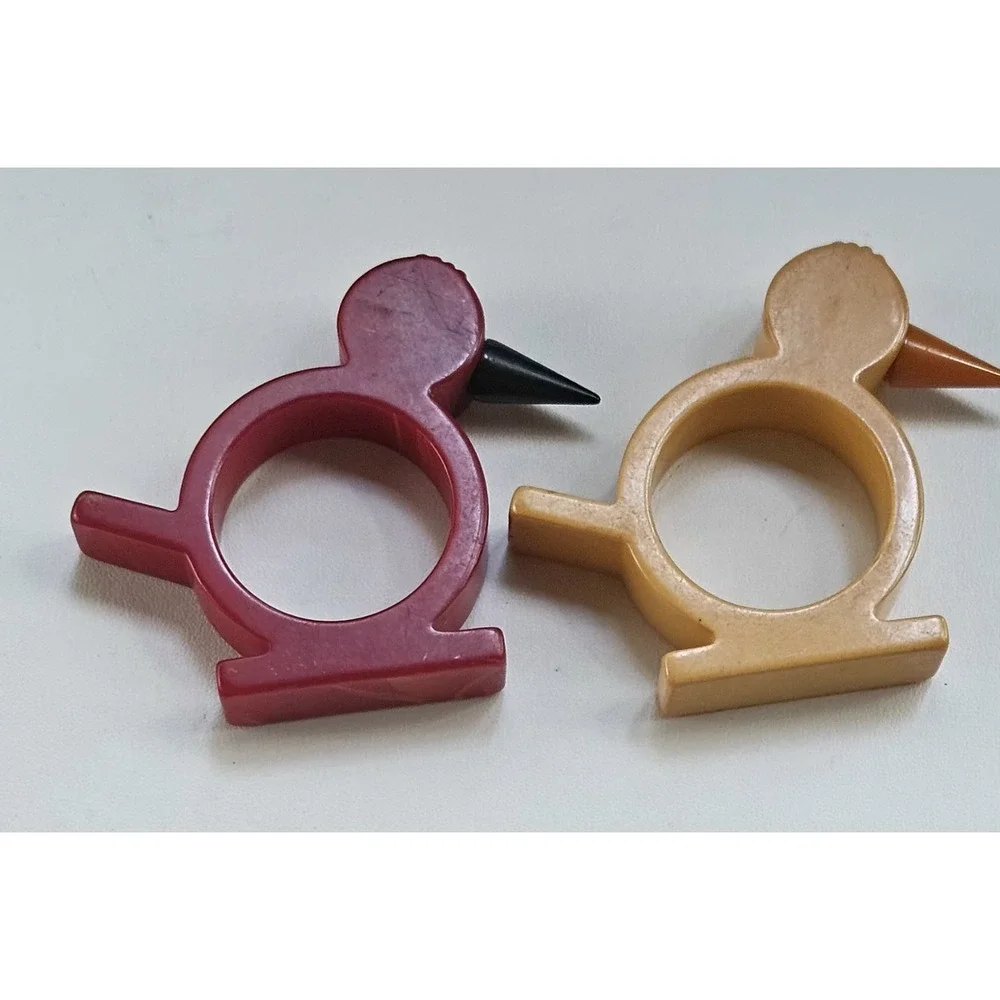 Set Of 2 Vintage Butterscotch & Red Bird Bakelite Napkin Rings
